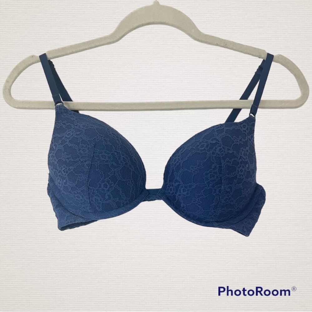 Victoria’s Secret Sexy Lace Push-Up T-Shirt Bra